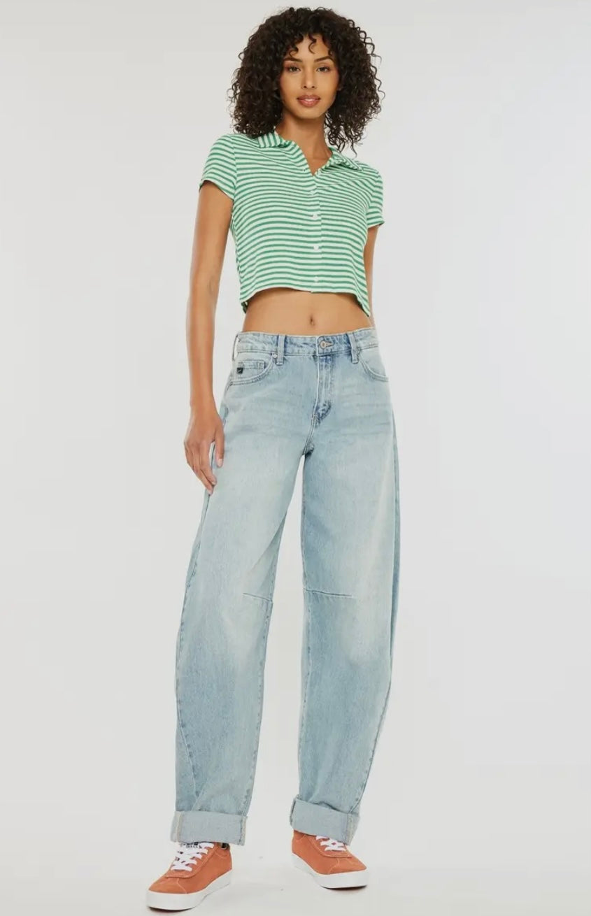 Low slung horseshoe jean