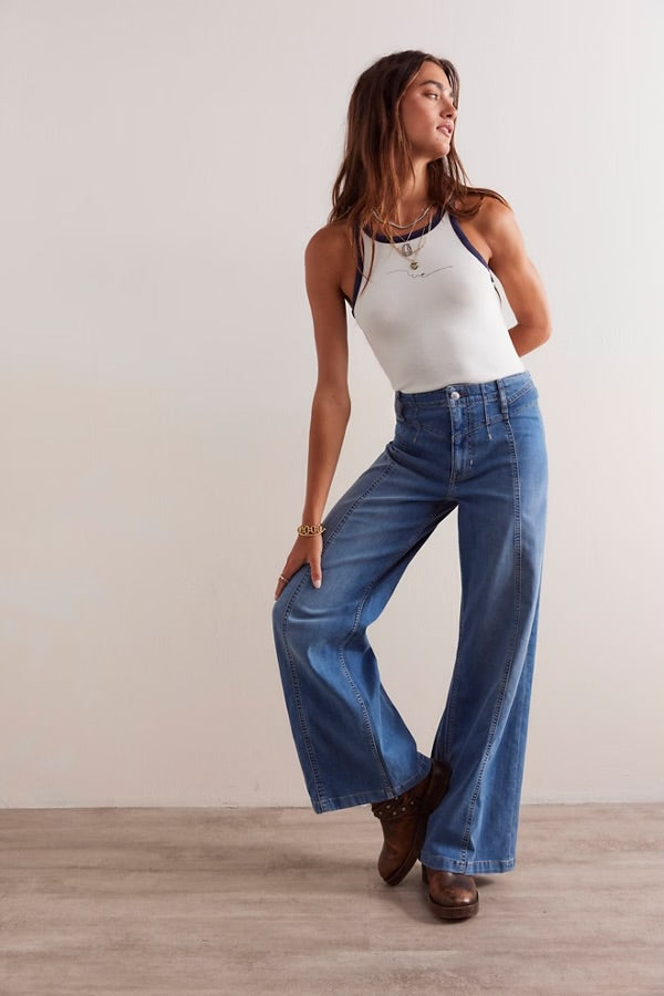 Libre Wide Leg Jeans
